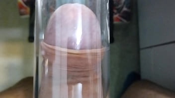 Vacuum Cleaner Suck Flutter And Cum 3