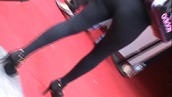 Leggings, Zapatillas - Unknown - 2025 - Incredible - Show - Video 5343041