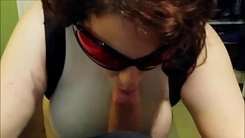 Chunky Milf Giving Head