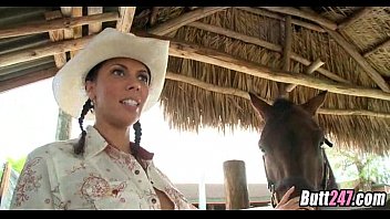 Rachel Sits Her Ass On A