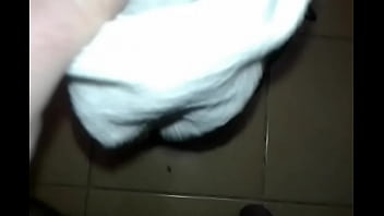 Cheirando As Meias Com Chule Da Empregada