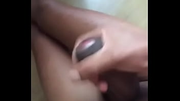 Isis Magalhães Punhetando E Gozando Gostoso