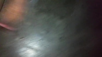 Aburrido En Casa Y Sin Nadie Con Quien Follar