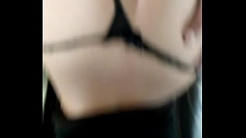 Amiga Bien Zorra Conmigo Dandole Rico En Tanga De Lado