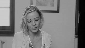 Mia-stone-01-smokeagony