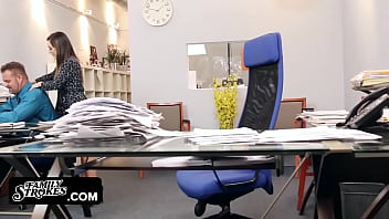 Bambi Brooks Sucks Up To Stepdad