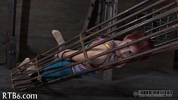 Upside Down Sweetheart Gives Blowjob - Video 5214554