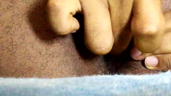 Novinho Mostrando O Cuzinho