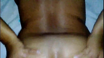 Abrindo O Cu Pra Levar Pica, Ela Adora