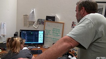 A Lay At Work Xvideos Hd