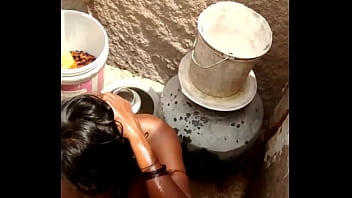 Bathroom, Indian - Exotic - 2025 - Hot - Show - Video 5182354