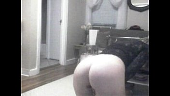 College Cutie Strips And Plays With Herself