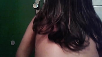 Esposinha De 18 Anos Sentando Gostoso No Banheiro Da Academia