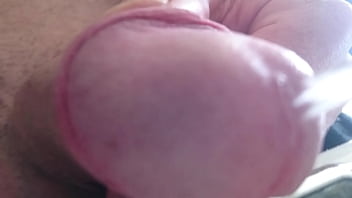 Closeup Pissing In The Sink 2