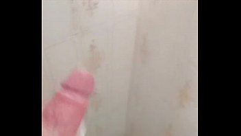 Gozando No Chuveiro