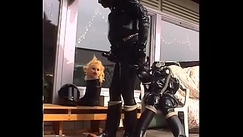 2003roxinaretrorubberoxshinyhorny150403xxl