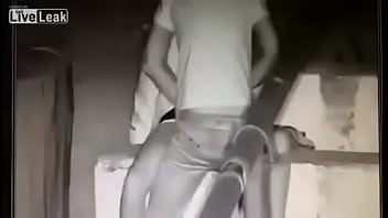 Menina Cai Junto Com A Cdg