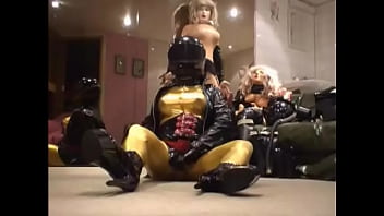 Bikergurlhelmetfoxingroxina070408