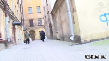 Wacky Beauty Stretches Her Quim And Enjoys Hardcore Sex