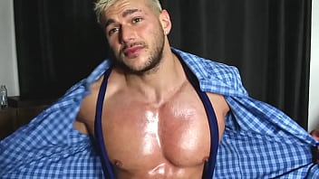 Suck My Horny Singlet Nips!