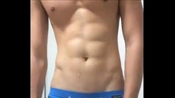 6-packs Asian Jerking Off