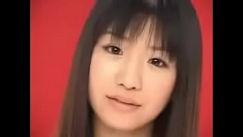 She is sooo SEXY! (grr)