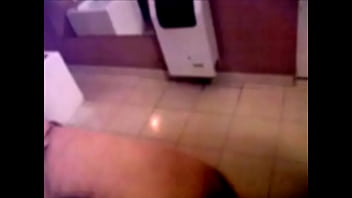 Laura Saltena Con Dos Amigos