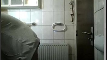 Nice Boy Show His Abbs