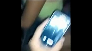 Novinha Chupa E Da O Rabo Para O Corno E O Amigo Na Construcao