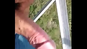 Mi Amigo Luis Tocandose Desde Las Alturas