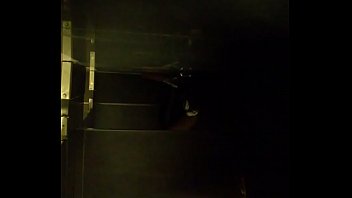 Sexo Oral En El Centro Comercial