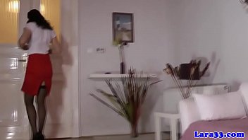 British Girls Teases Herself On Webcam - Hotgirlscam69.com