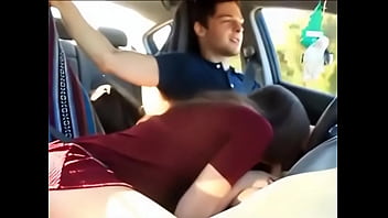 6333535 Hot Girl Gives Blowjob In Car While Bf Is Driving