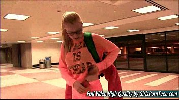 Babe Sammy Sexy Blonde Flashing Tits