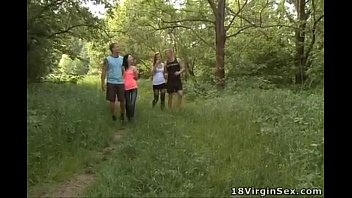 Teens Enjoy Amazing Threesomes Group Sex - 101livecam.com