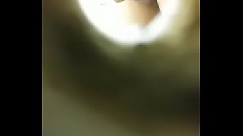 Espiando Baño Publico Joven