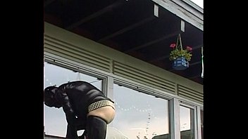 Roxina2003otlatexandrubbingout010803xl