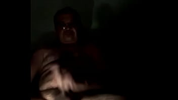 Coroa Gostoso Gozando Na Punheta