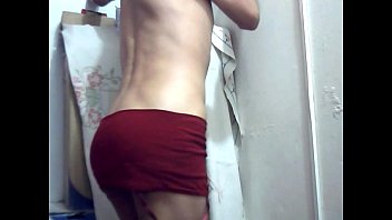 Young Shemale Showing Her Ass