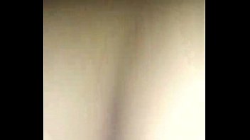 Asiendo Sentones Al Amigo De Mi Esposo.