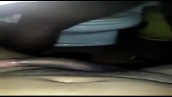 Dando pro meu tio no banheiro. Zap 021 974193623