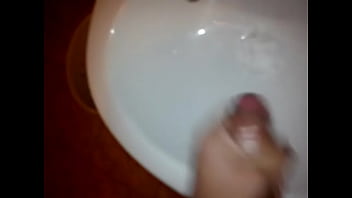 Garoto Dotado Gozando