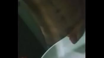 Baño, Masturbandome Rico En El Lavabo