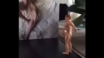 Figurine J/o