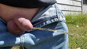 Pissing, Outside, Soloboy - Pissing - 2025 - Sexy - Show - Video 5057706
