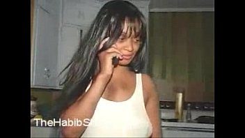 Fifi The Freak Of The Week Takes A Peek