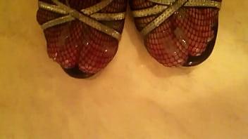 Cum On Sexy High Heels Fishnet Stockings