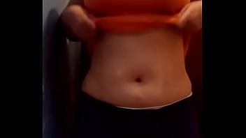 Chica Caliente Se Desviste