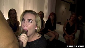 Cfnm Girls At Dancing Bear Party