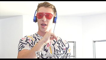 Manroyale - Paul Canon Fucks Straight Hunk Jordan Boss
